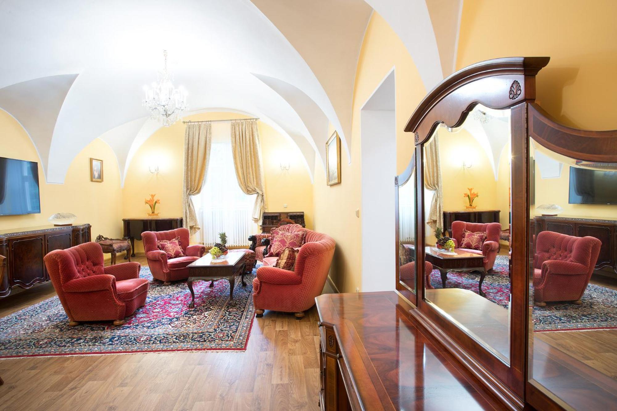 Hotel Zámek Světlá nad Sázavou Habitación foto